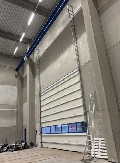 CF92 CF2 F 167 F 4 A3 E BC7 B 04443 DEA6 A08