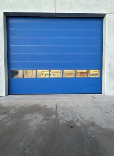 33 B6812 B BC1 D 4367 98 CA C0126 C9 DBF8 A